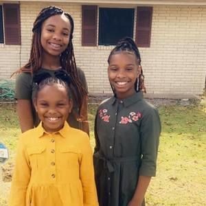 Meet your Posher, Sandy